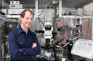 Dr. Citri in his lab