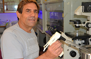 Prof. Mitrani in his lab